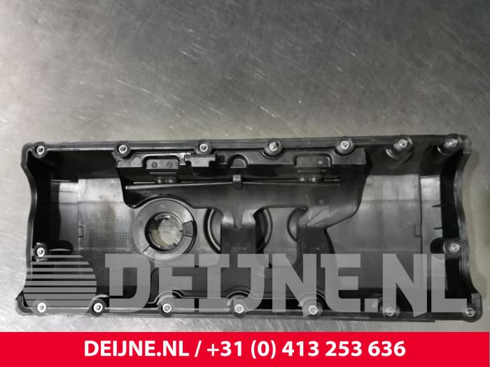 Gebruikte Kleppendeksel Volkswagen Transporter/Caravelle T5 2.5 TDi Prijs € 60,00 Margeregeling aangeboden door van Deijne Onderdelen Uden B.V.