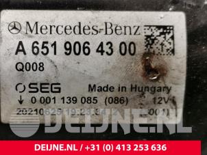 Mercedes Sprinter Startmotor O232937 foto 2