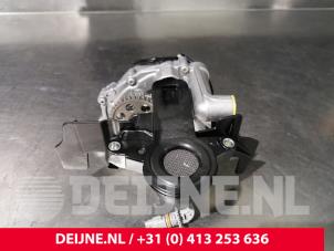 Volvo V60 Oliepomp O232883 foto 4