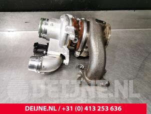 Gebruikte G-lader Volvo V60 II (ZW) 2.0 B3 16V Mild Hybrid Geartronic Prijs € 675,00 Margeregeling aangeboden door van Deijne Onderdelen Uden B.V.