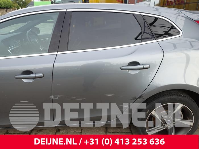Volvo V40 Tür 4-türig links hinten O232983