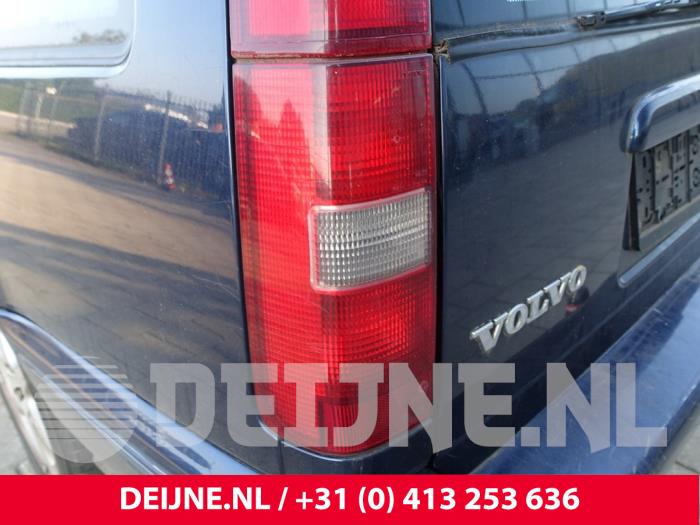 Volvo V70 Rücklicht links O233152