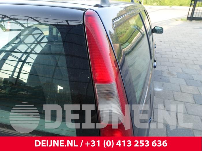 Volvo V70 Rücklicht rechts O233153