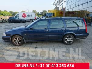 Volvo V70 Portier 4Deurs links-voor O233182 foto 2
