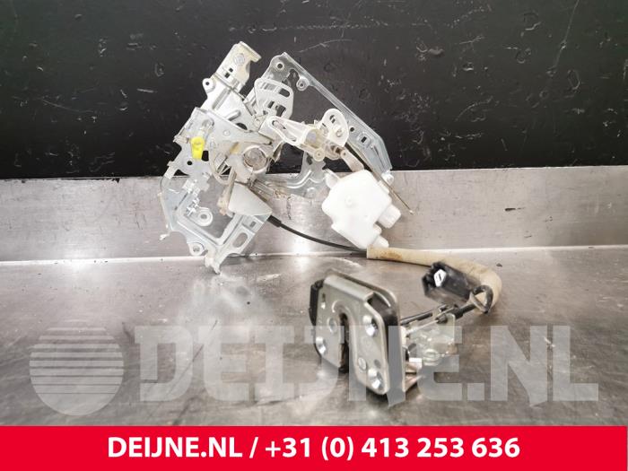 Renault Master Schließmechanik Hecktür Bus-Lieferwagen O233350