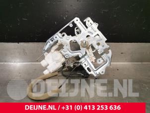 Renault Master Schließmechanik Hecktür Bus-Lieferwagen O233350 foto 2