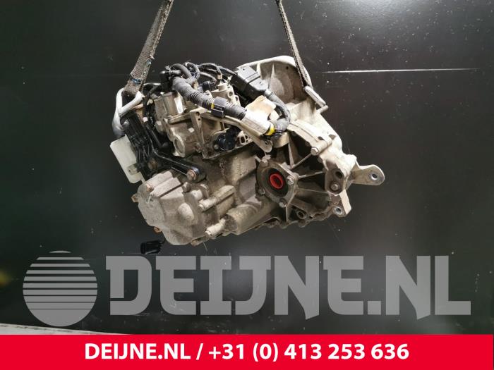 Gebruikte Automaatbak Fiat Doblo Cargo (263) 1.6 D Multijet Dualogic Prijs € 1.089,00 Inclusief btw aangeboden door van Deijne Onderdelen Uden B.V.