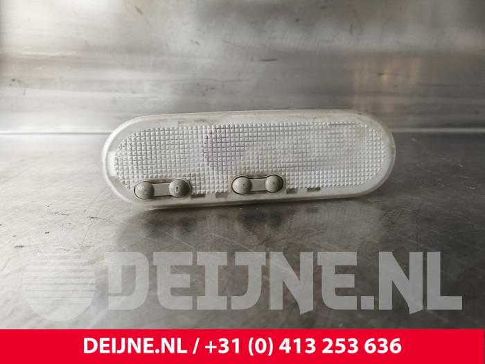 Renault Trafic Innenbeleuchtung vorne O233644