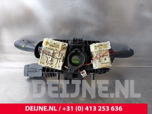 Renault Trafic Combischakelaar Stuurkolom O233649 foto 2