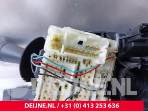 Renault Trafic Combischakelaar Stuurkolom O233649 foto 3