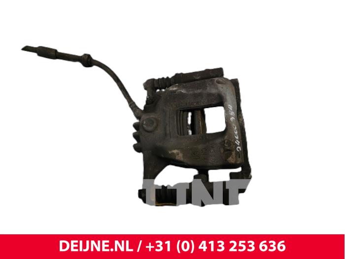 Renault Trafic Remklauw (Tang) links-voor O233670