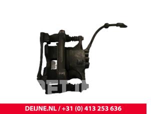 Renault Trafic Remklauw (Tang) links-voor O233670 foto 2