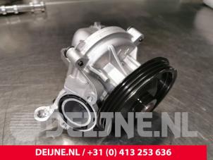 Volvo XC40 Wasserpumpe O233708 foto 2