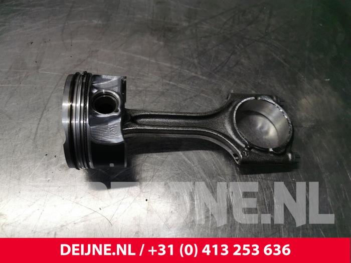 Volvo XC40 Kolben O233711