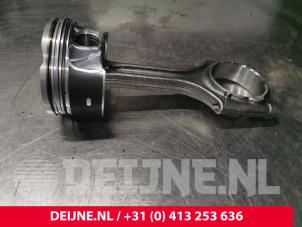 Volvo XC40 Piston O233711 photo 2