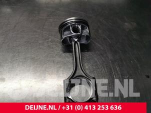 Volvo XC40 Piston O233713 photo 3