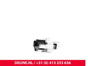 Mercedes Sprinter EGR valve O9990002365 photo 2