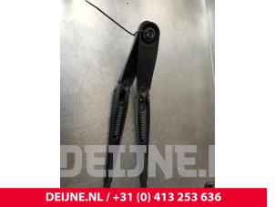 Volvo V40 Wiper arm set O233974 photo 2