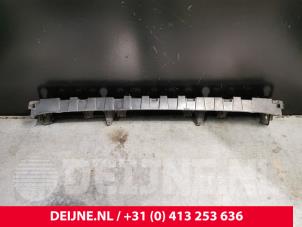 Mercedes Sprinter Bumpervulling achter O233983 foto 2