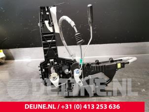 Mercedes Vito Deurslot Mechaniek 2Deurs links O234026 foto 2