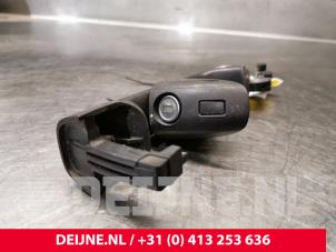 Mercedes Vito Türgriff 2-türig links O234027 foto 3