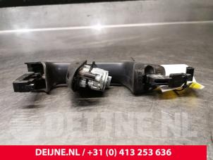 Mercedes Vito Türgriff 2-türig links O234027 foto 2