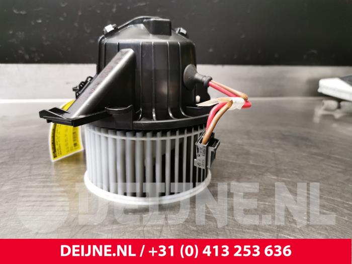 Mercedes Vito Kachel Ventilatiemotor O234028