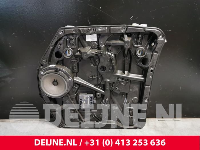 Mercedes Vito Ruitmechaniek 2Deurs rechts-voor O234031