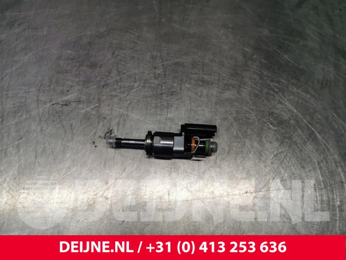 Volvo XC40 Injector (petrol injection) O234087