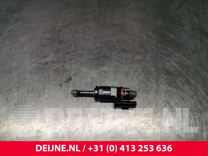 Volvo XC40 Injector (petrol injection) O234088