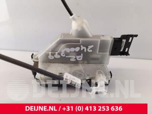 Toyota Pro-Ace City Sliding door lock mechanism, right O234336 photo 2
