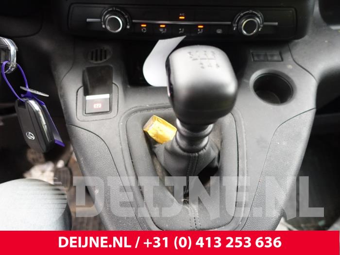 Toyota Pro-Ace City Gear stick O234346