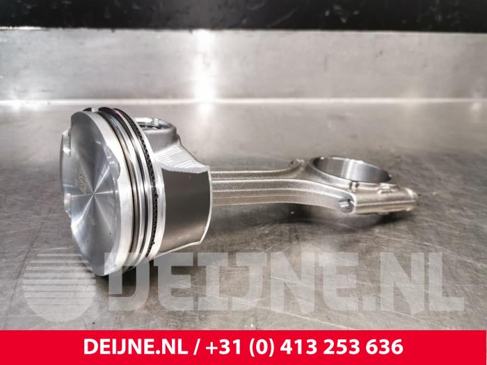 Volvo S90 Kolben O234261