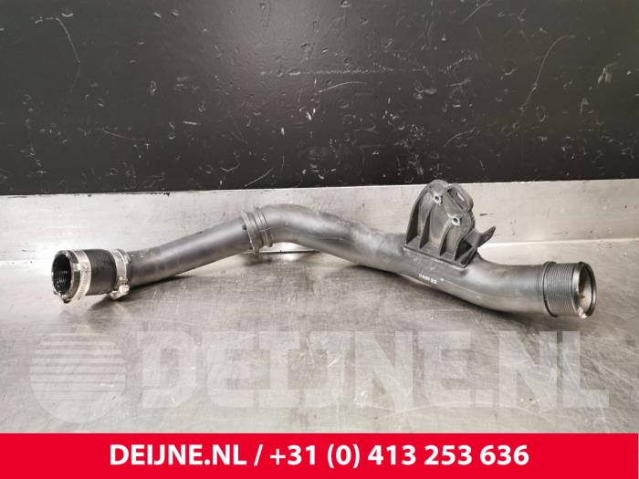 Gebruikte Intercooler Buis Ford Transit Custom 2.0 TDCi 16V Eco Blue 130 mHEV Prijs € 30,25 Inclusief btw aangeboden door van Deijne Onderdelen Uden B.V.
