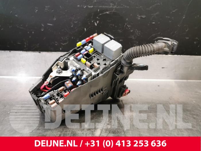 Volvo V60 Sicherungskasten O234473