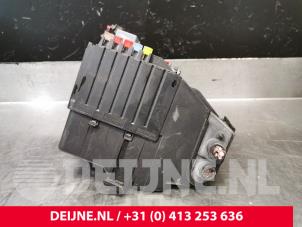 Volvo V60 Sicherungskasten O234473 foto 2