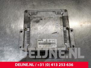Renault Trafic Engine management computer O234484 photo 3