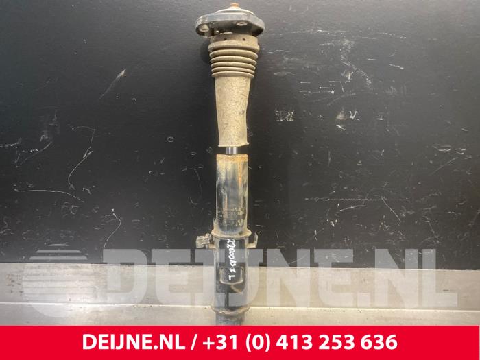 Mercedes Sprinter Stoßdämpfer links vorne O234519