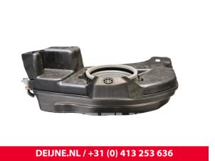 Lynk & Co 01 Subwoofer O234529 photo 3