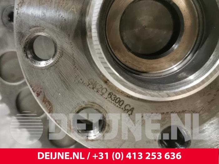 Krukas van een Ford Transit Custom 2.0 TDCi 16V Eco Blue 130 2014