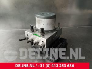 Renault Master ABS pump O234800 photo 2