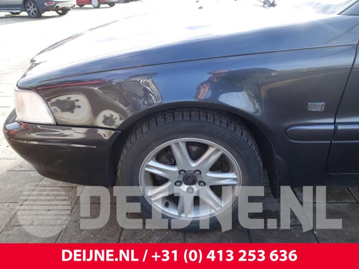 Volvo C70 Kotflügel links vorne O234989