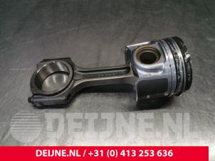 Gebruikte Zuiger Ford Transit Custom 2.0 TDCi 16V Eco Blue 130 Prijs € 121,00 Inclusief btw aangeboden door van Deijne Onderdelen Uden B.V.