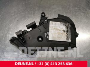 Citroen Berlingo Distributiedeksel O235010 foto 3
