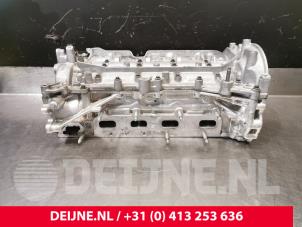 Gebruikte Cilinderkop Renault Trafic (1FL/2FL/3FL/4FL) 2.0 dCi 16V 130 Prijs € 907,50 Inclusief btw aangeboden door van Deijne Onderdelen Uden B.V.
