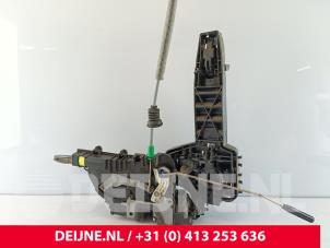 Mercedes Vito Türschlossmechanik 2-türig rechts O235127 foto 3