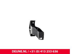Nieuwe Frontdeel steun Mercedes Vito Prijs € 19,36 Inclusief btw aangeboden door van Deijne Onderdelen Uden B.V.