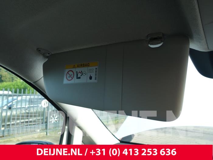 Mercedes Vito Zonneklep O235198