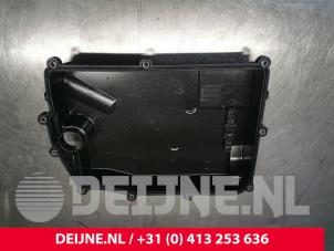 Gebruikte Versnellingsbakdeksel Volvo V70 Prijs € 30,00 Margeregeling aangeboden door van Deijne Onderdelen Uden B.V.