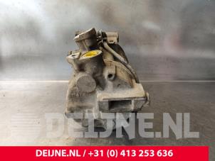 Mercedes Vito Air conditioning pump O235233 photo 3
